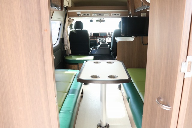 キャンピングカーバンコン