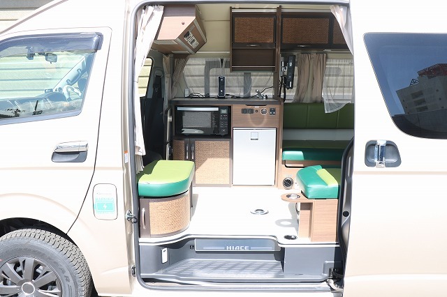 キャンピングカーバンコン