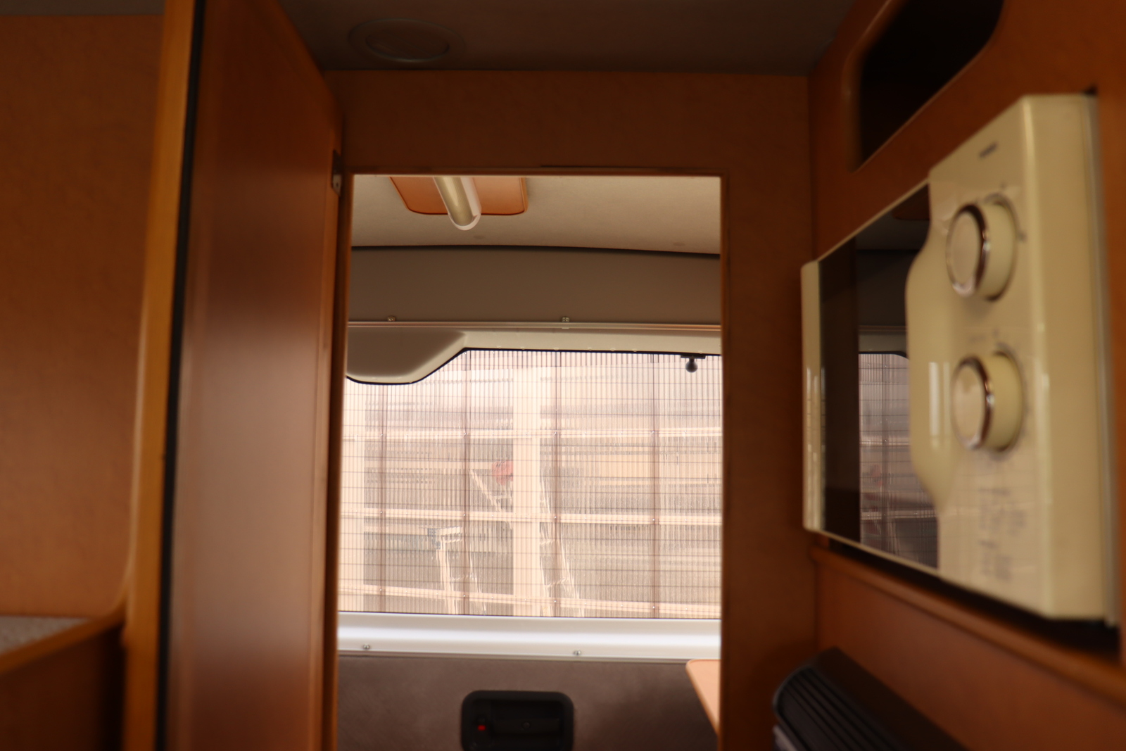 キャンピングカーバンコン