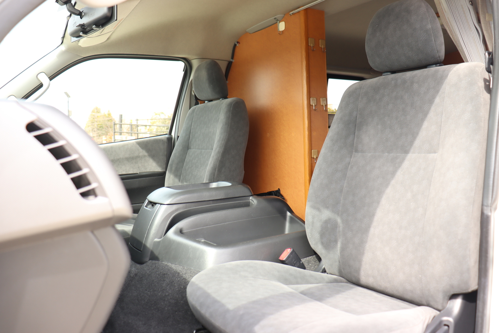 キャンピングカーバンコン