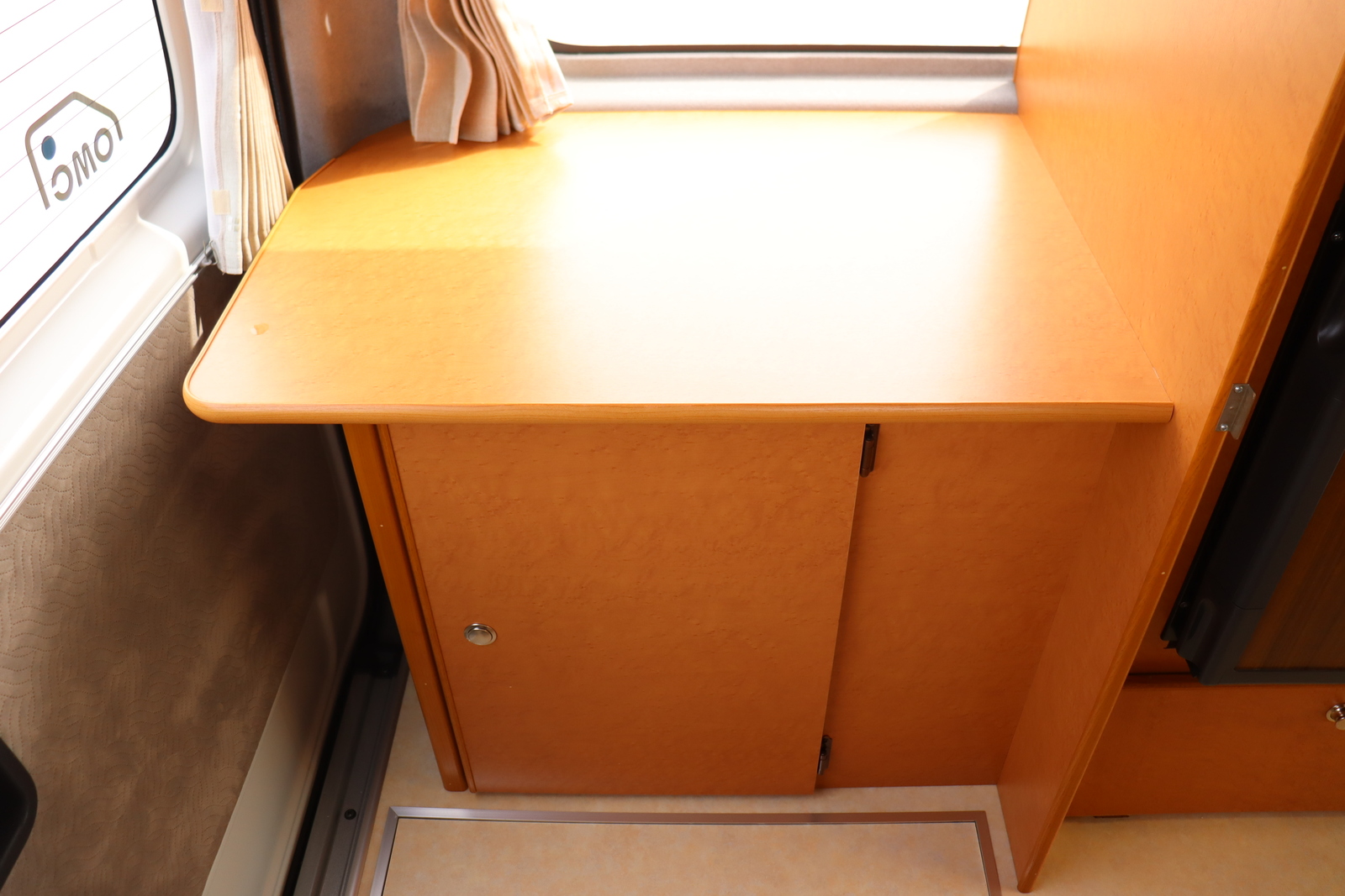 キャンピングカーバンコン