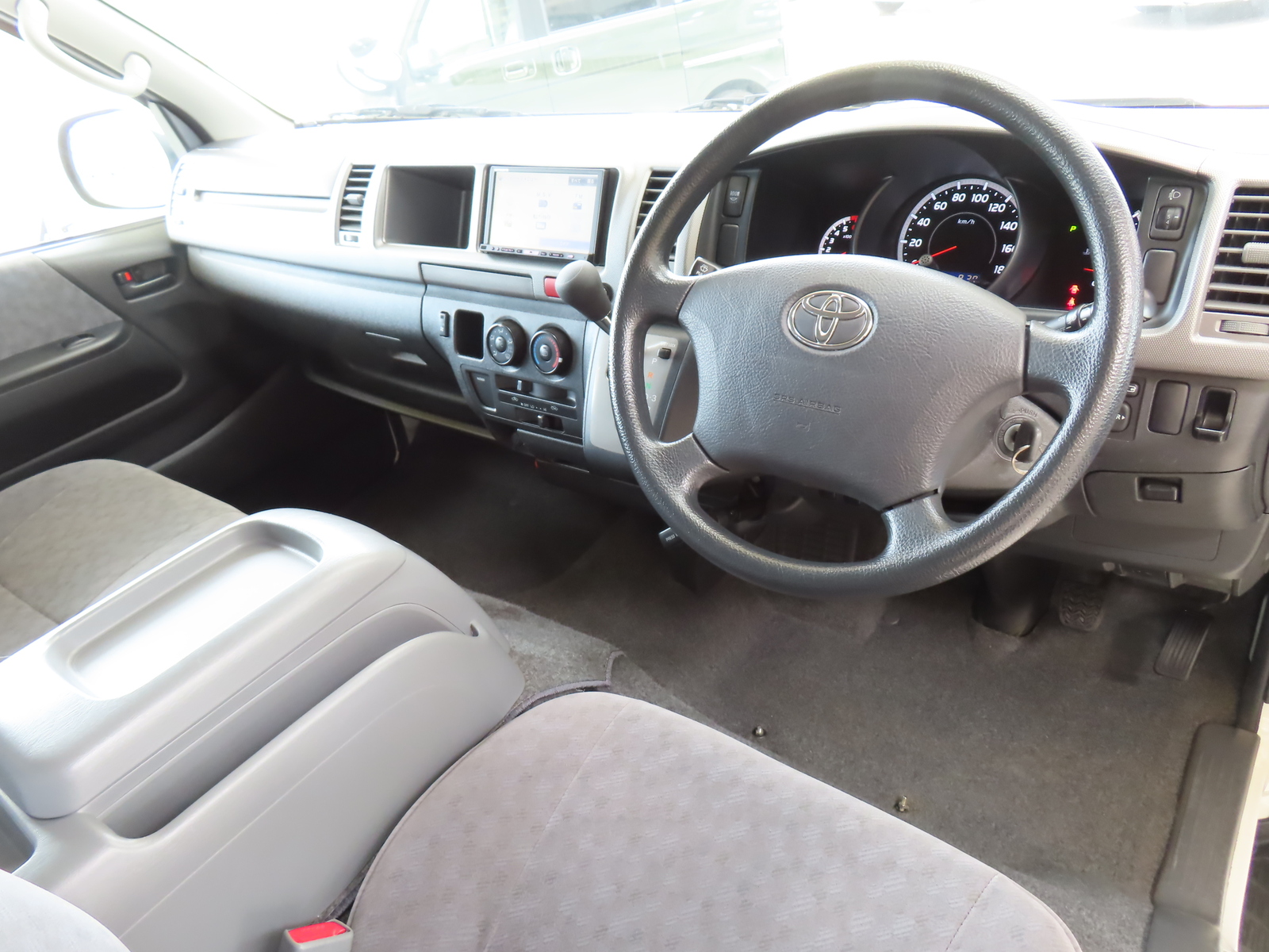 キャンピングカーバンコン