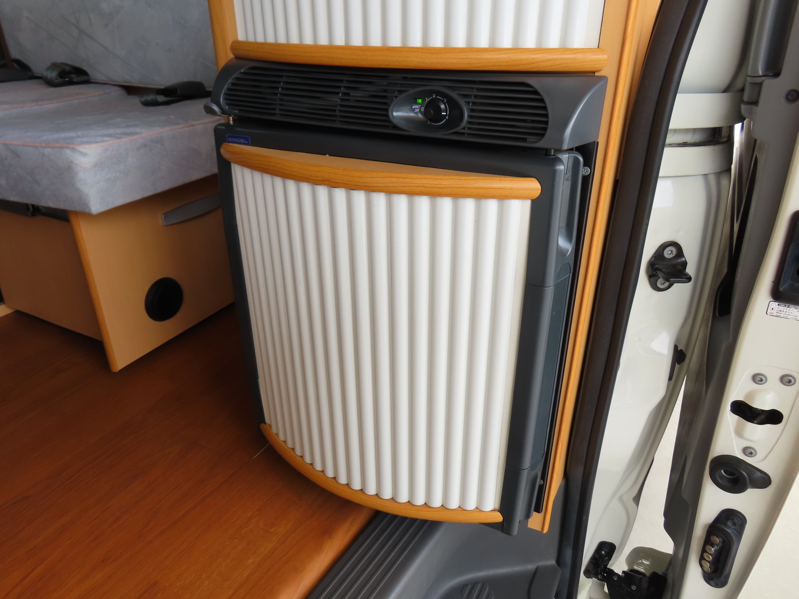 キャンピングカーバンコン