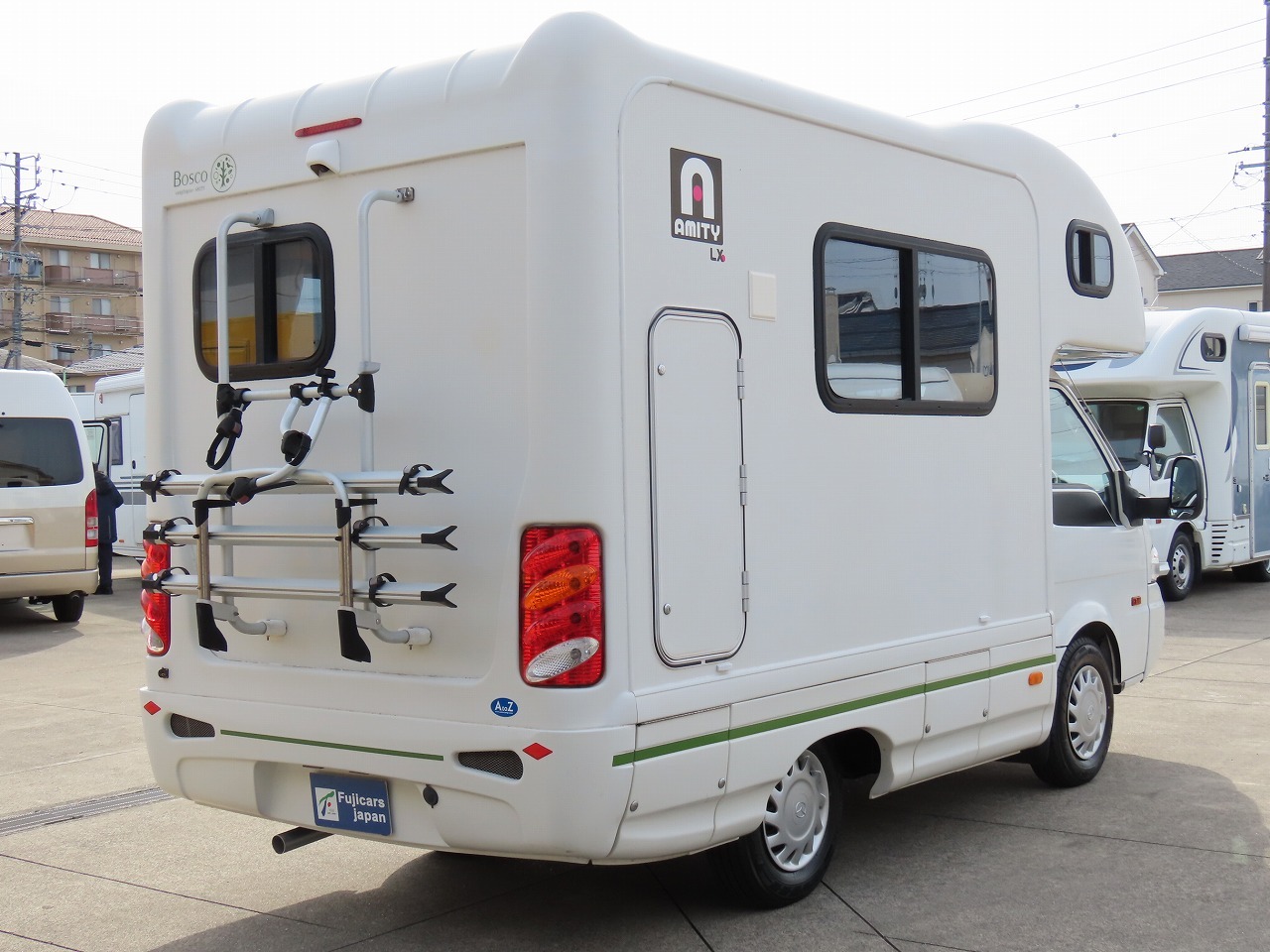 キャンピングカーキャブコン