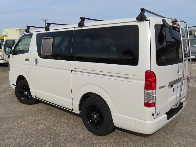 キャンピングカーバンコン