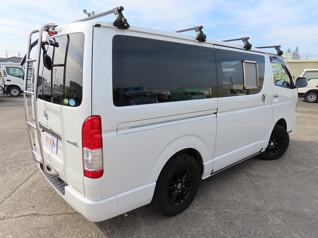 キャンピングカーバンコン