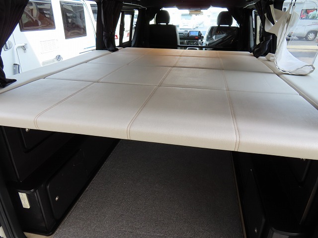 キャンピングカーバンコン