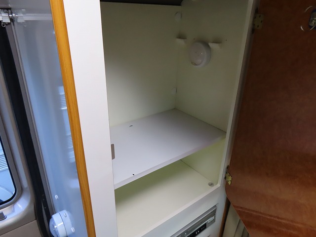 キャンピングカーバスコン