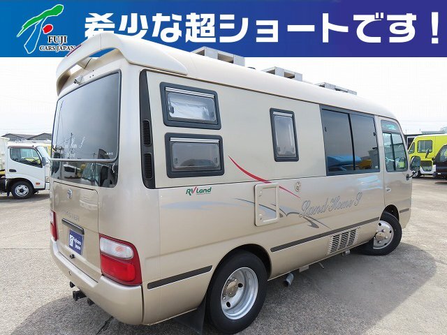 キャンピングカーバスコン