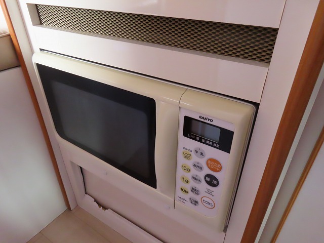 キャンピングカーバスコン