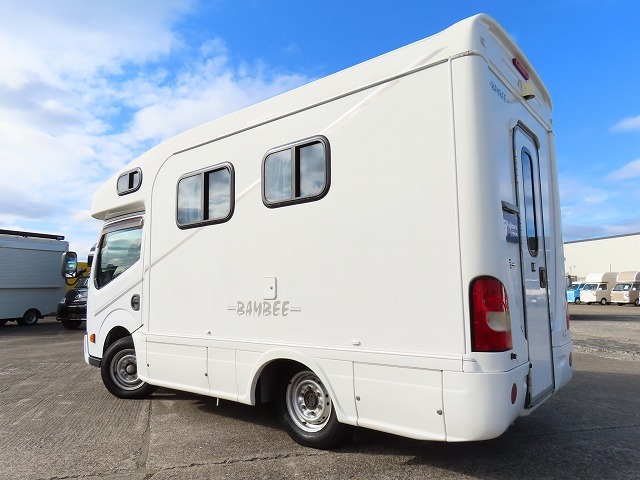 キャンピングカーキャブコン