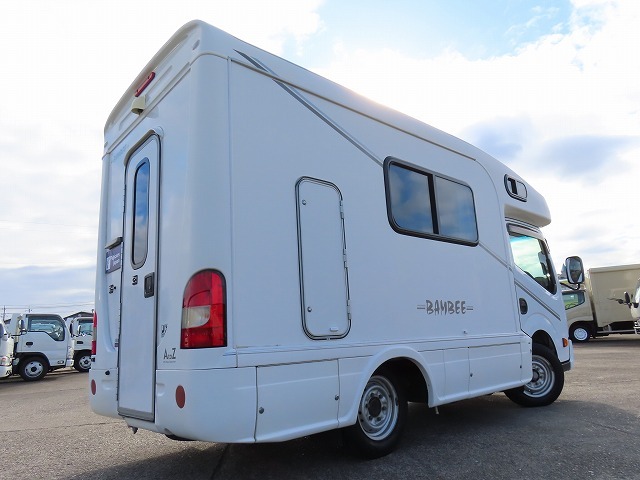 キャンピングカーキャブコン