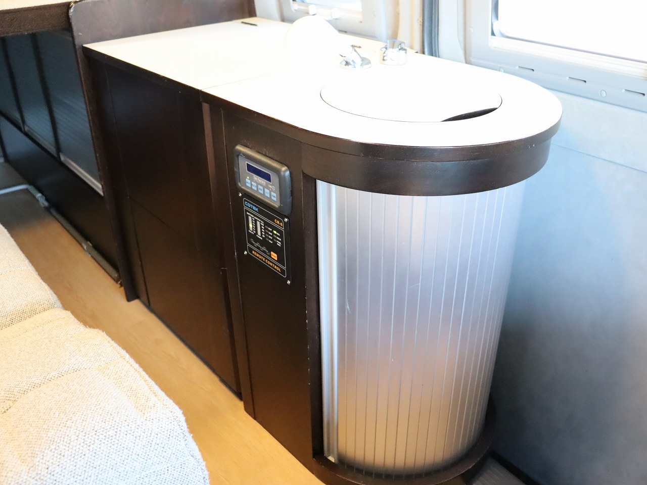 キャンピングカーバンコン