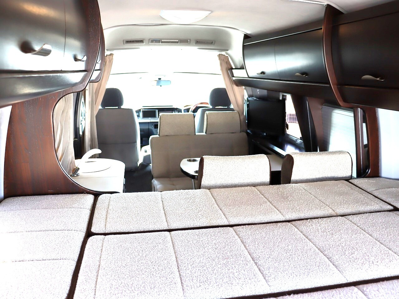 キャンピングカーバンコン