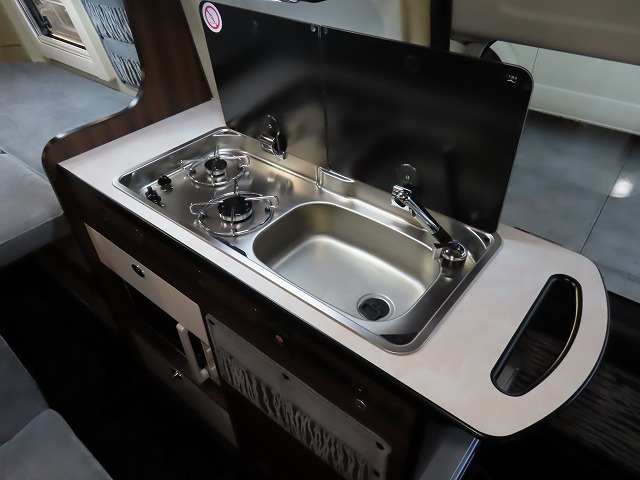 キャンピングカーバンコン