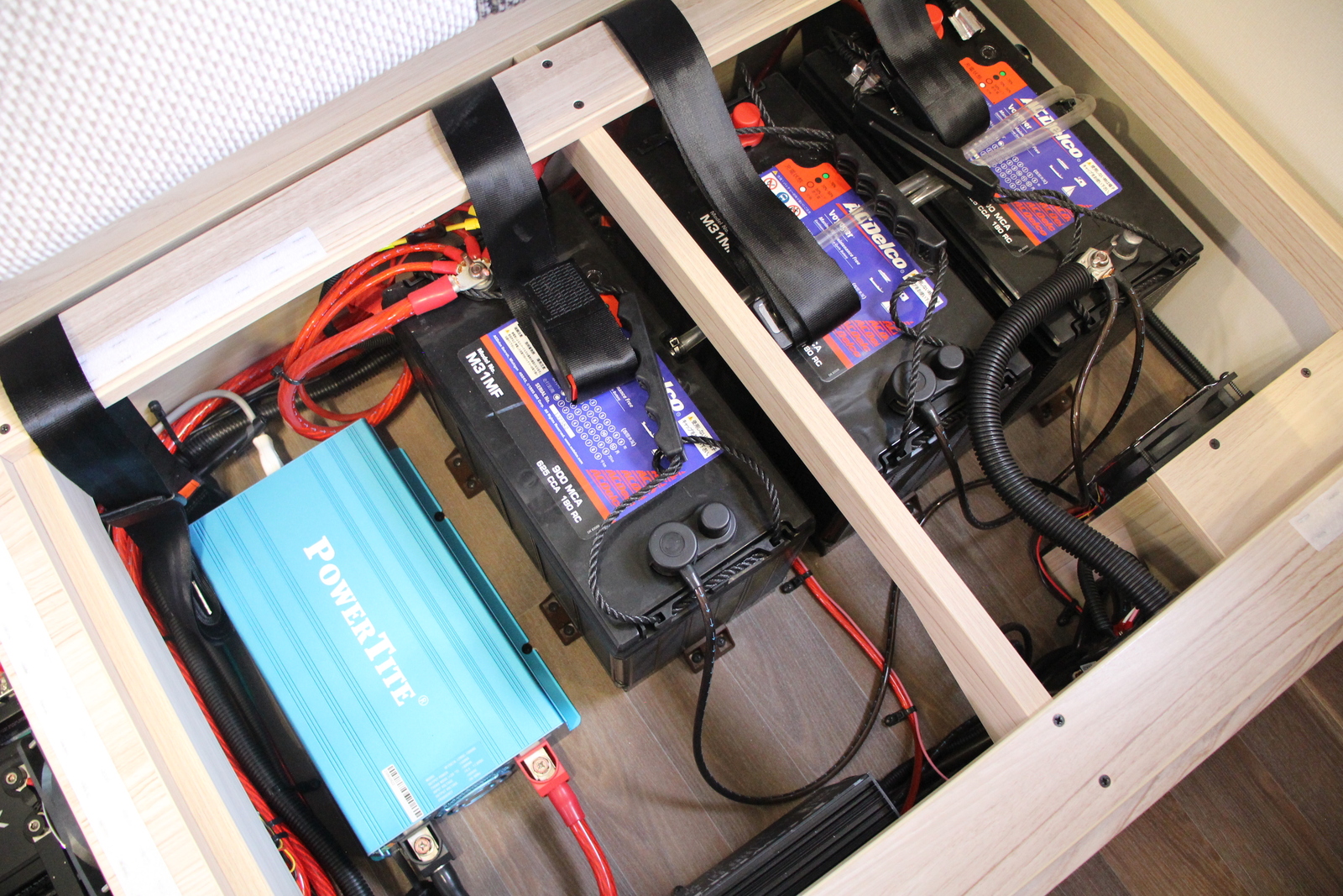 キャンピングカーキャブコン