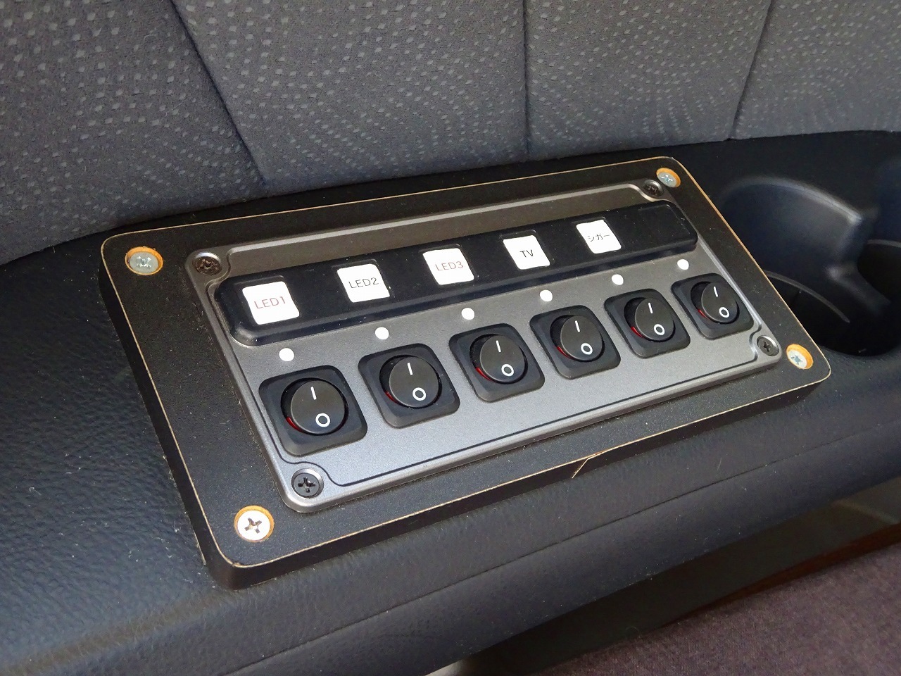 キャンピングカーバンコン