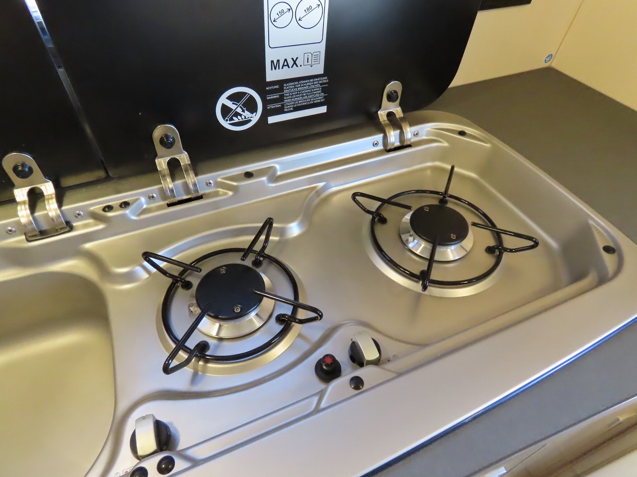 キャンピングカーキャブコン