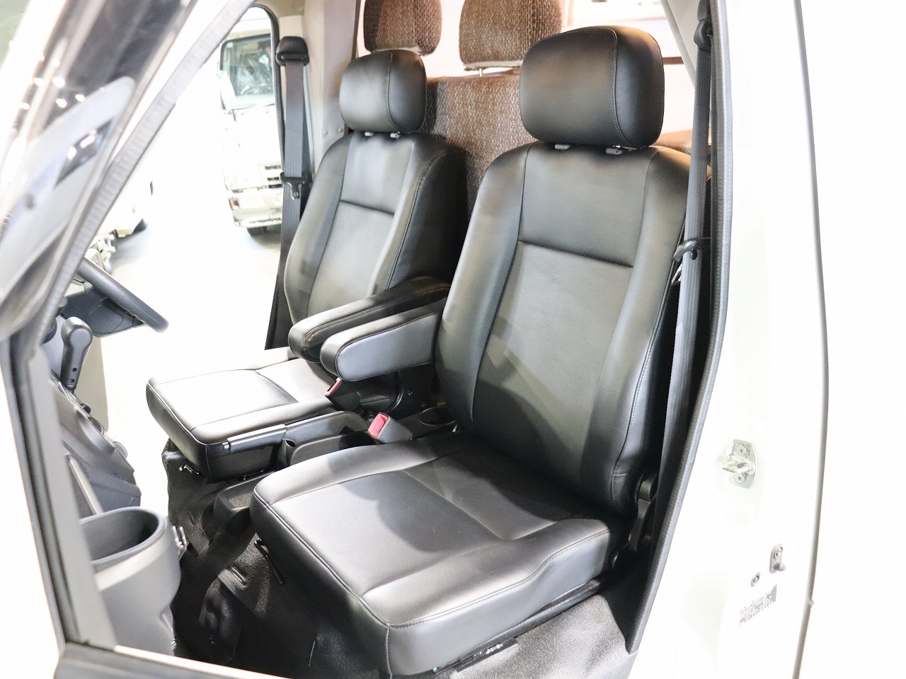 キャンピングカーキャブコン