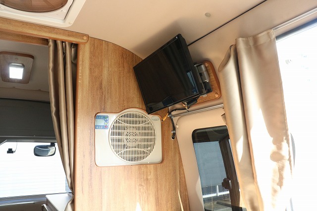 キャンピングカーバンコン