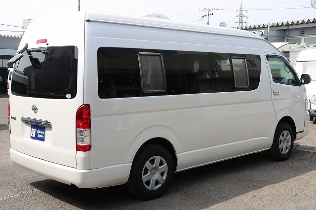 キャンピングカーバンコン