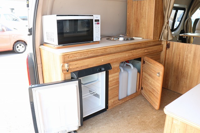 キャンピングカーバンコン