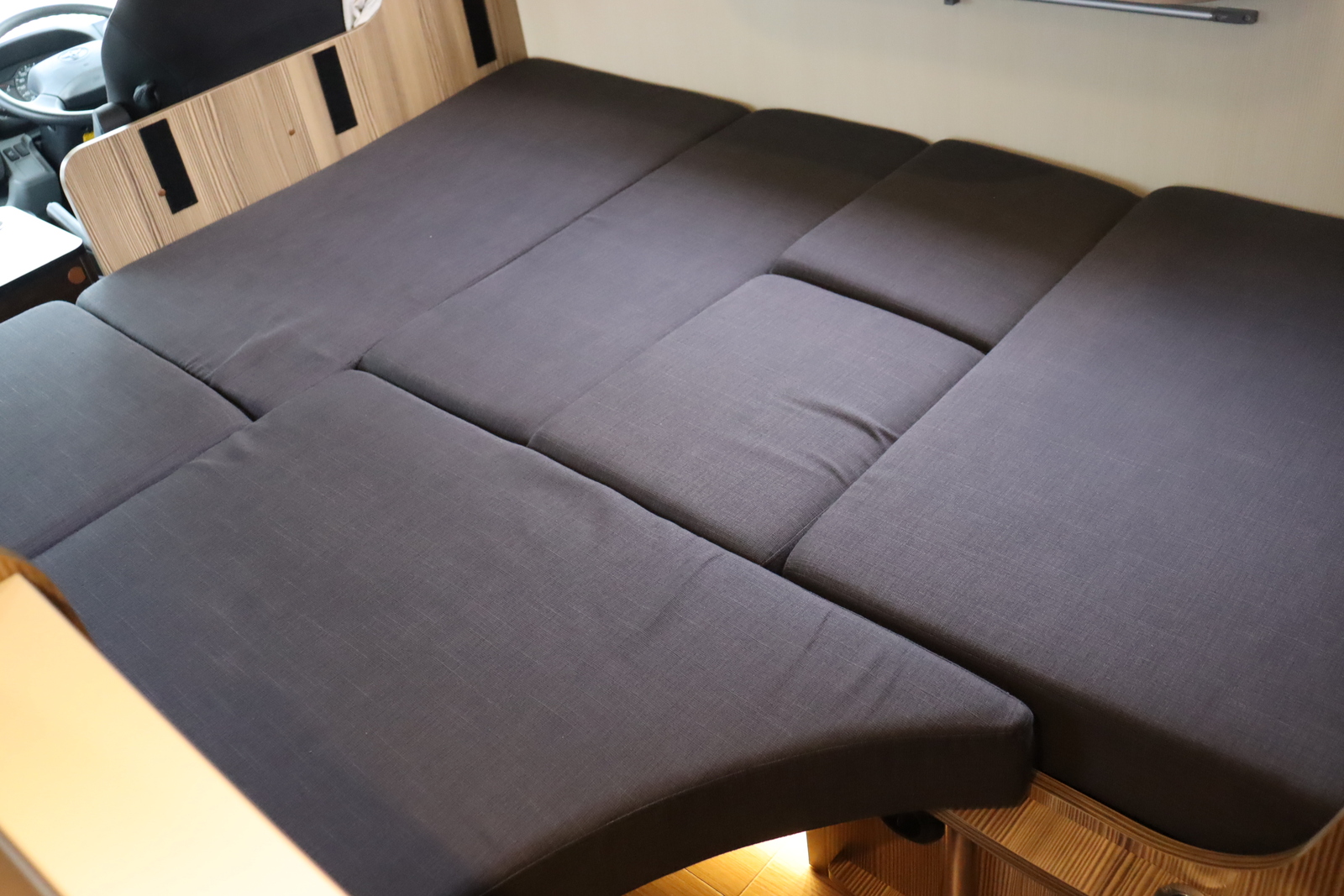 キャンピングカーキャブコン