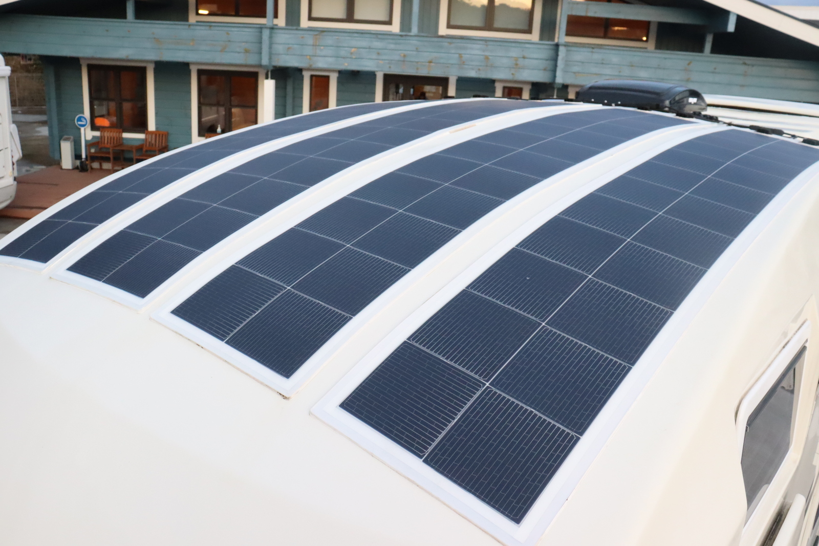 キャンピングカーキャブコン