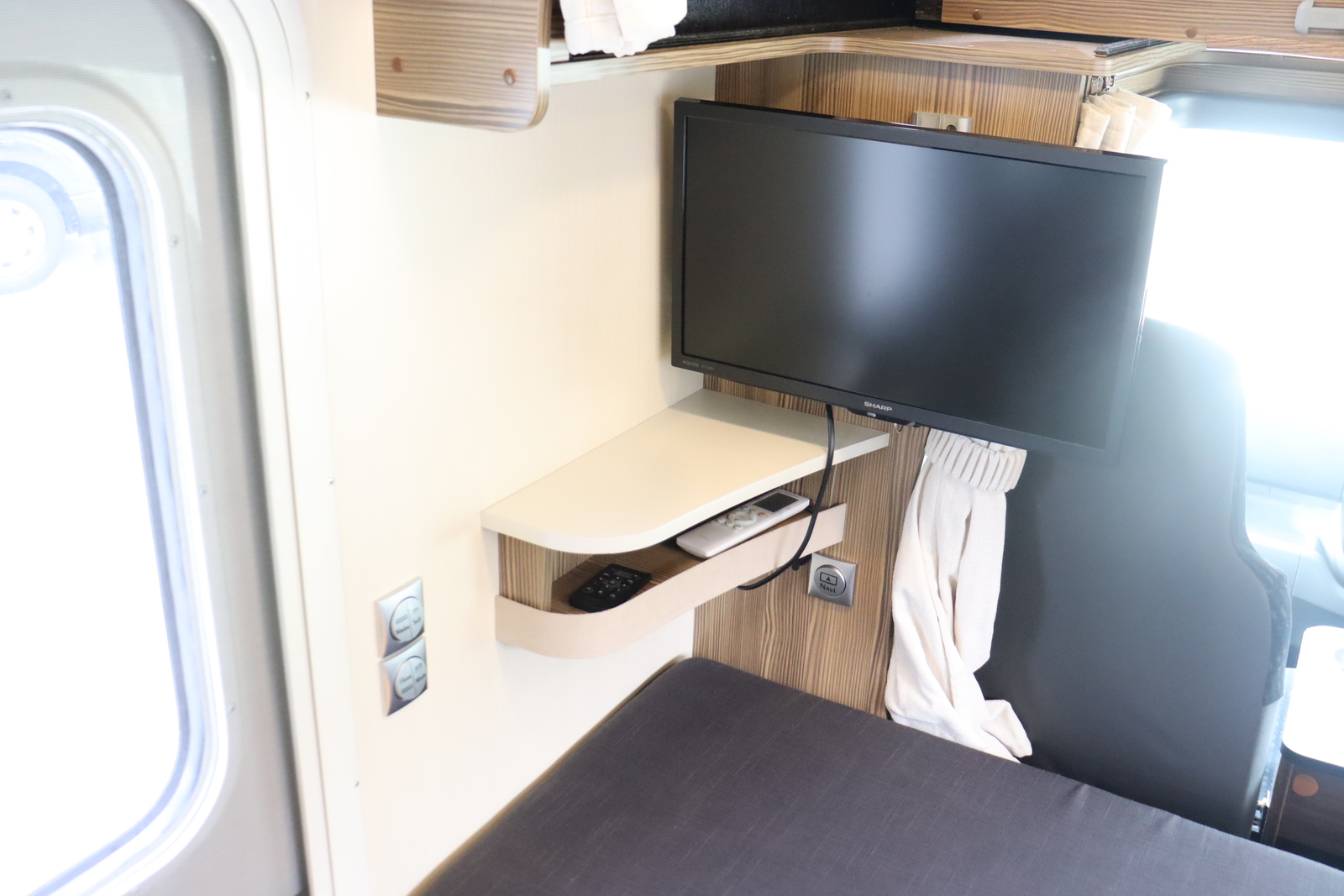 キャンピングカーキャブコン