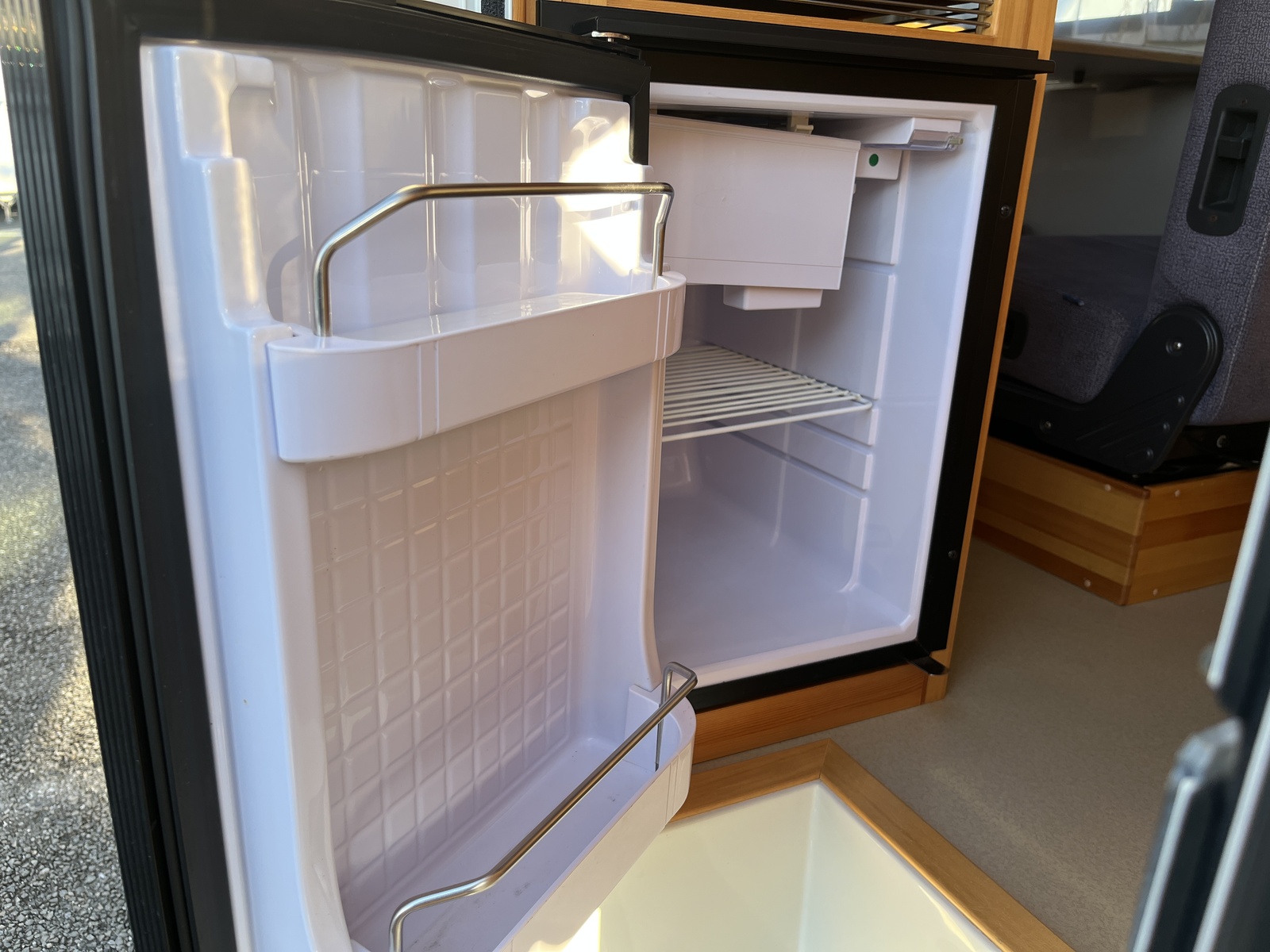 キャンピングカーキャブコン