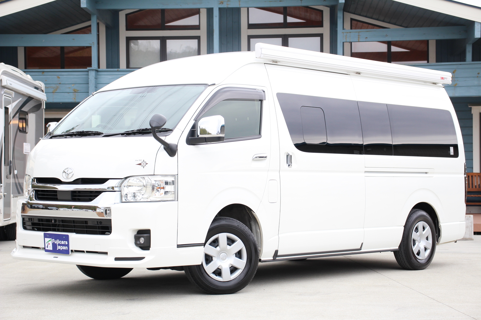 キャンピングカーバンコン