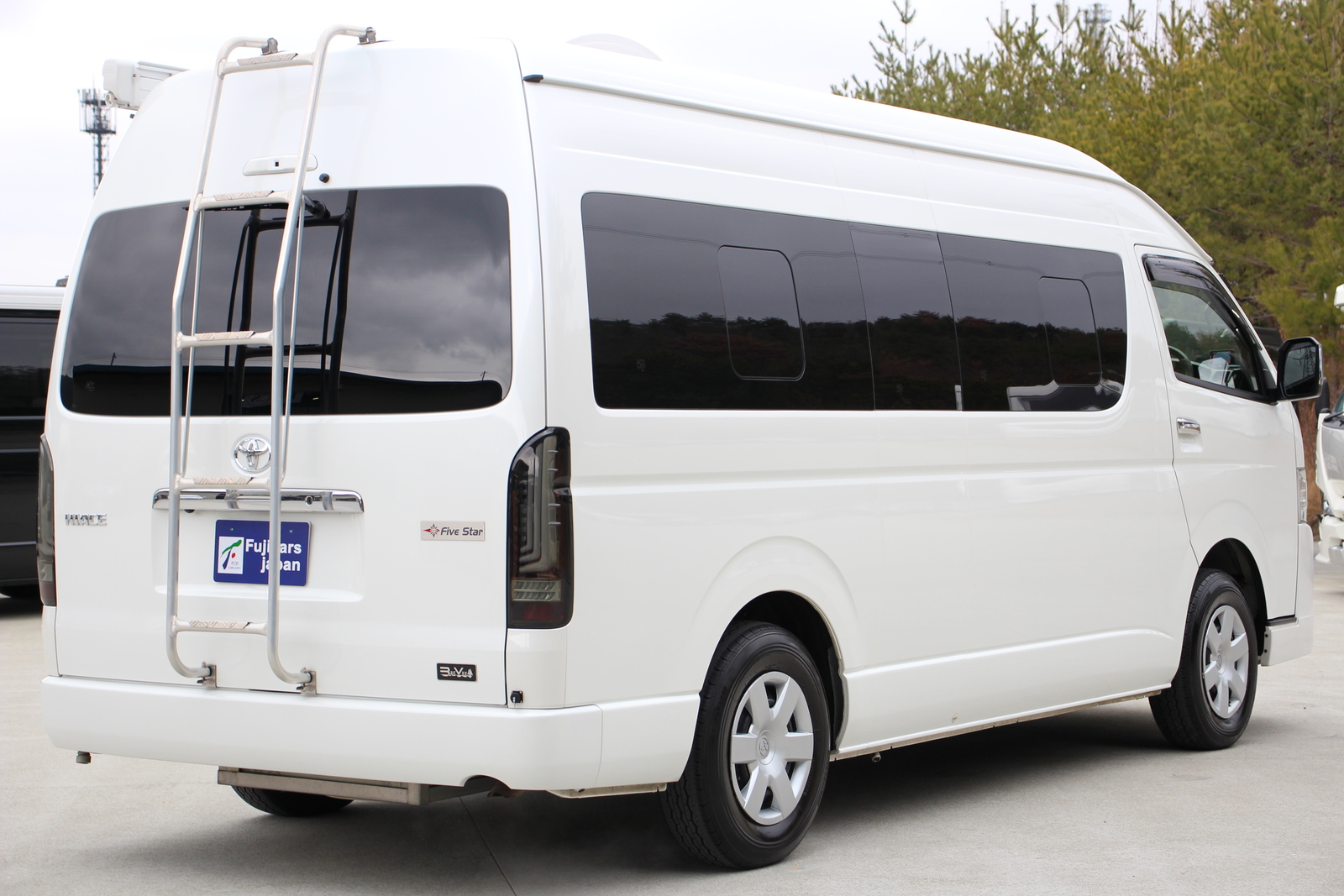 キャンピングカーバンコン