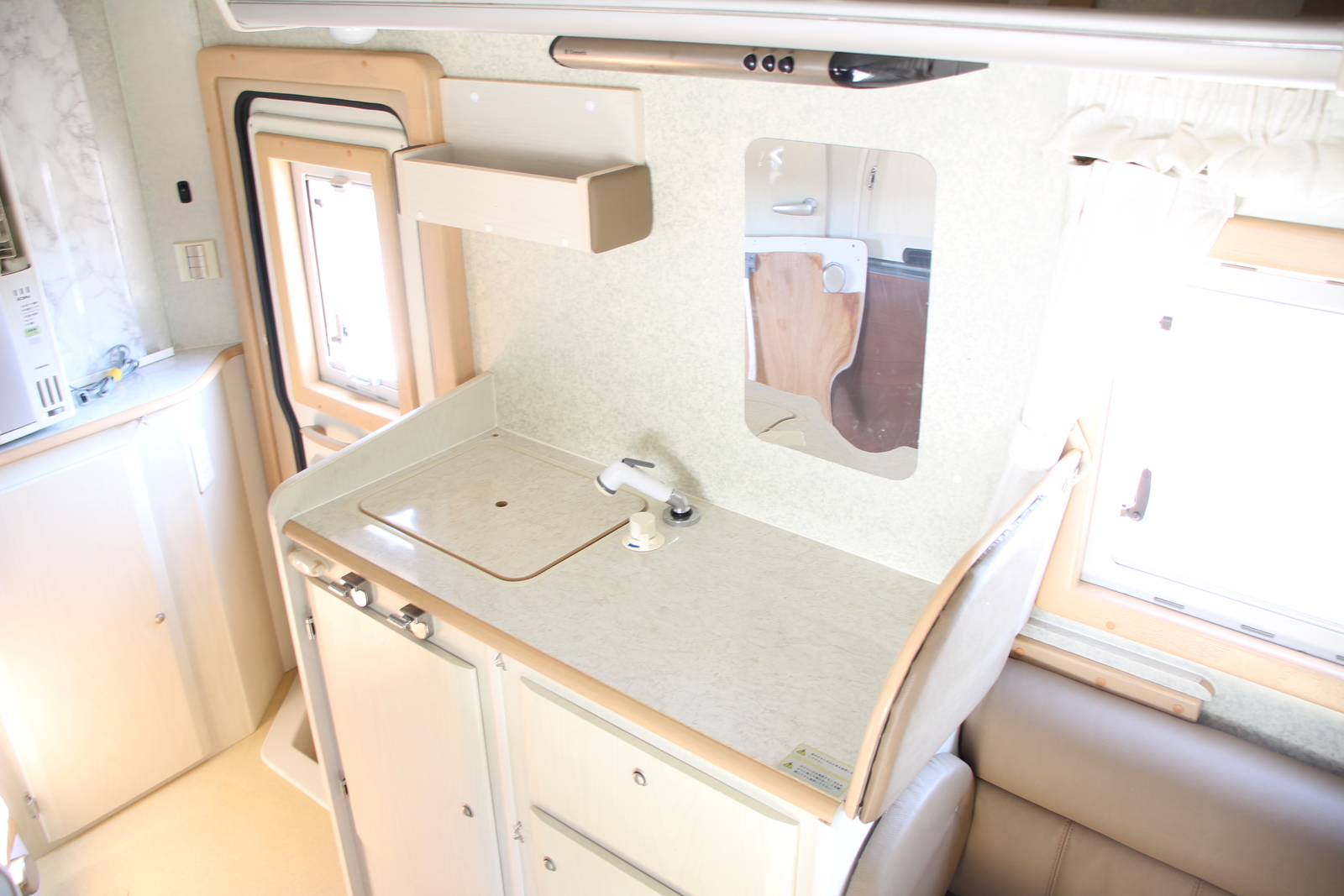 キャンピングカーキャブコン