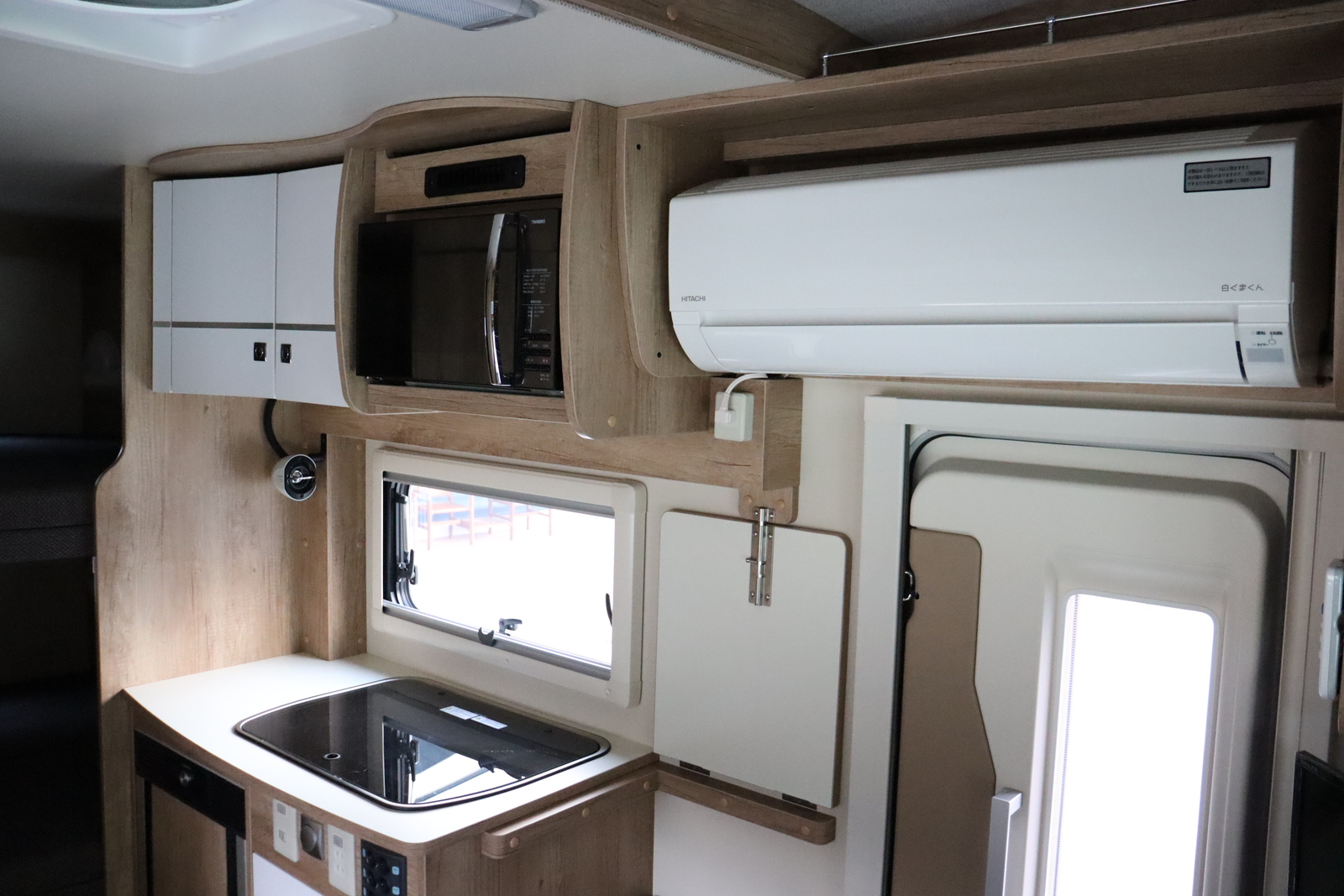 キャンピングカーキャブコン