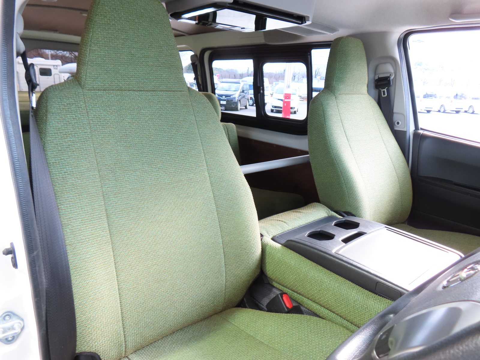 キャンピングカーバンコン