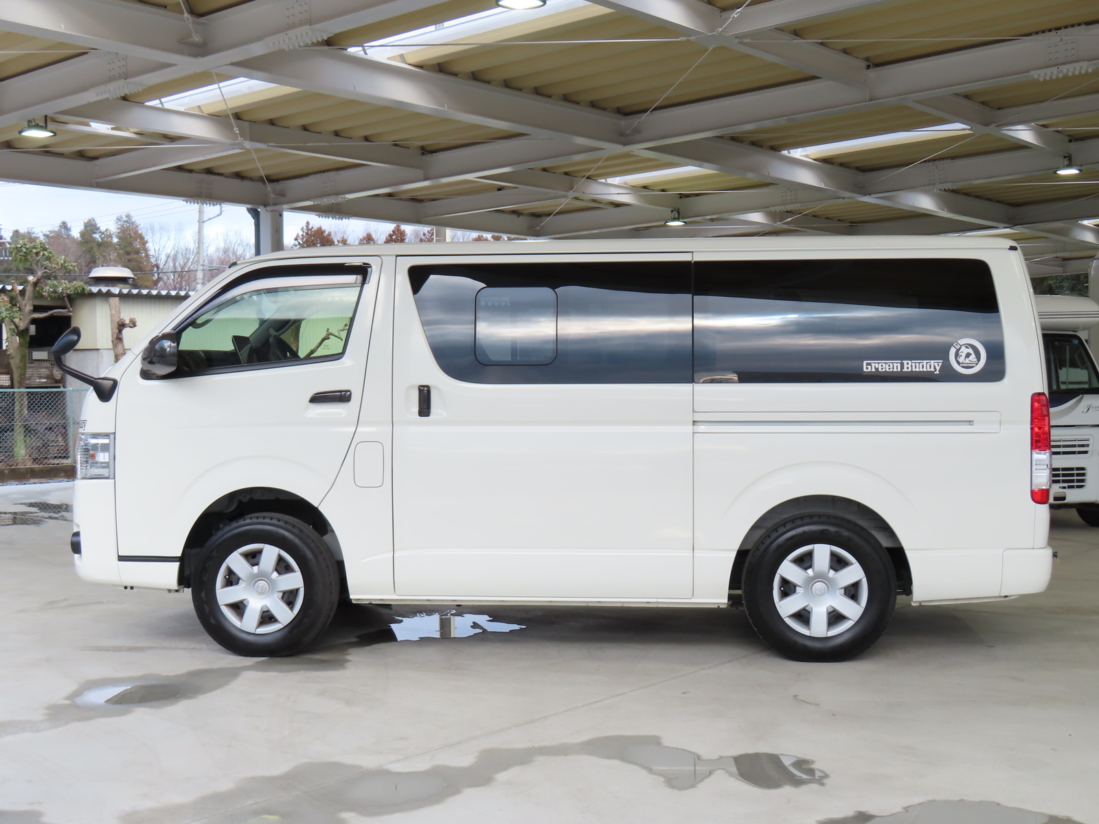 キャンピングカーバンコン