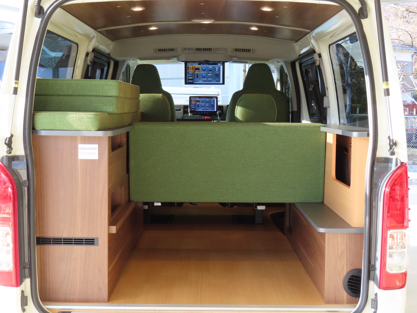 キャンピングカーバンコン