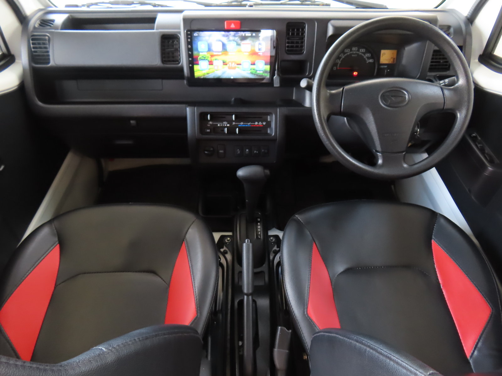 キャンピングカー軽キャンパー