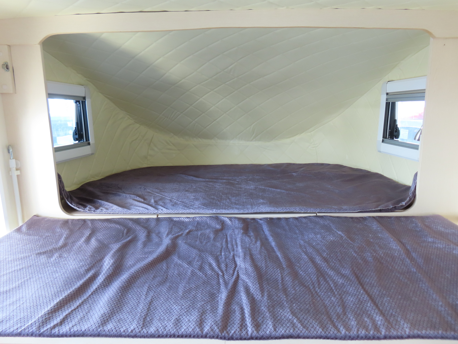 キャンピングカー軽キャンパー