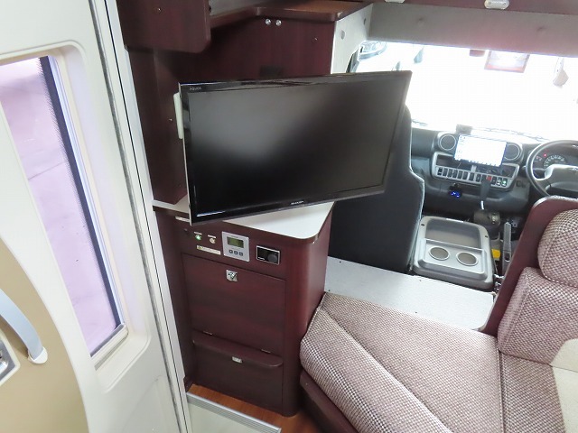 キャンピングカーキャブコン