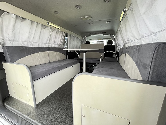 キャンピングカーバンコン