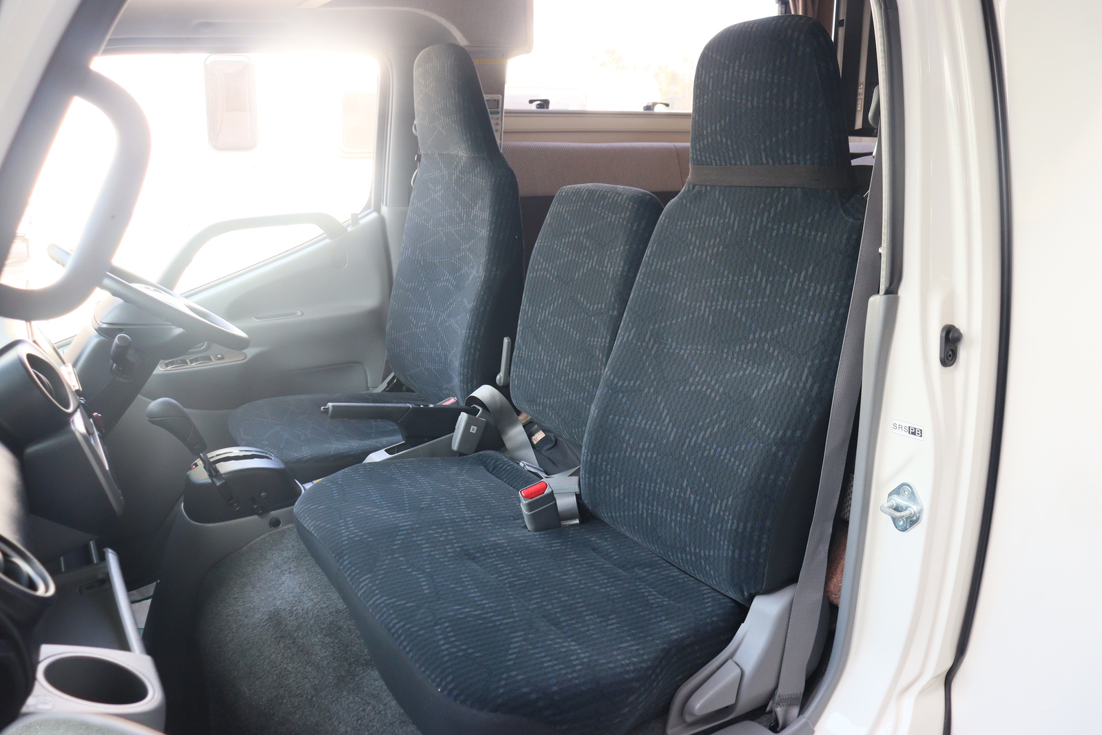 キャンピングカーキャブコン