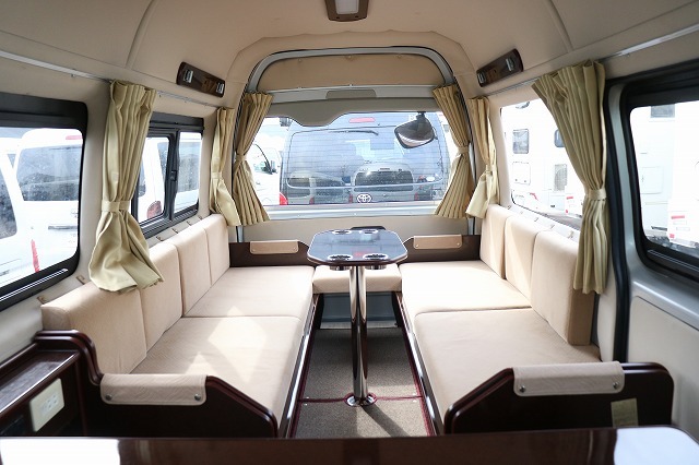 キャンピングカーバンコン