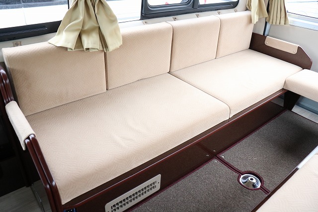 キャンピングカーバンコン