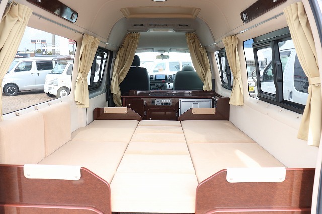 キャンピングカーバンコン