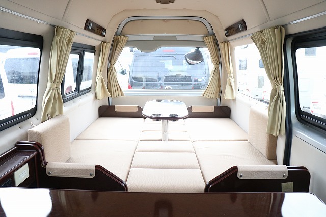 キャンピングカーバンコン