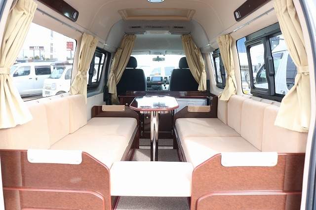 キャンピングカーバンコン