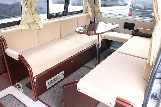 キャンピングカーバンコン