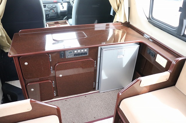 キャンピングカーバンコン