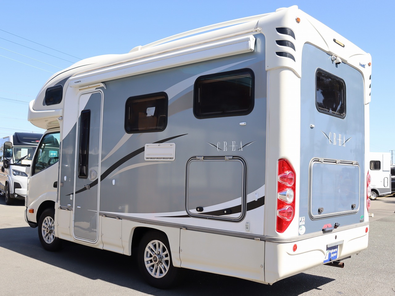 キャンピングカーキャブコン